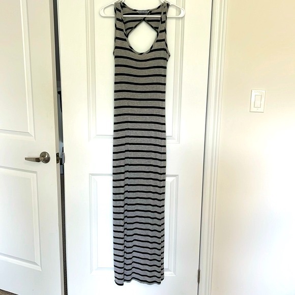 Black and Gray Maxi Dress - Picture 2 of 5
